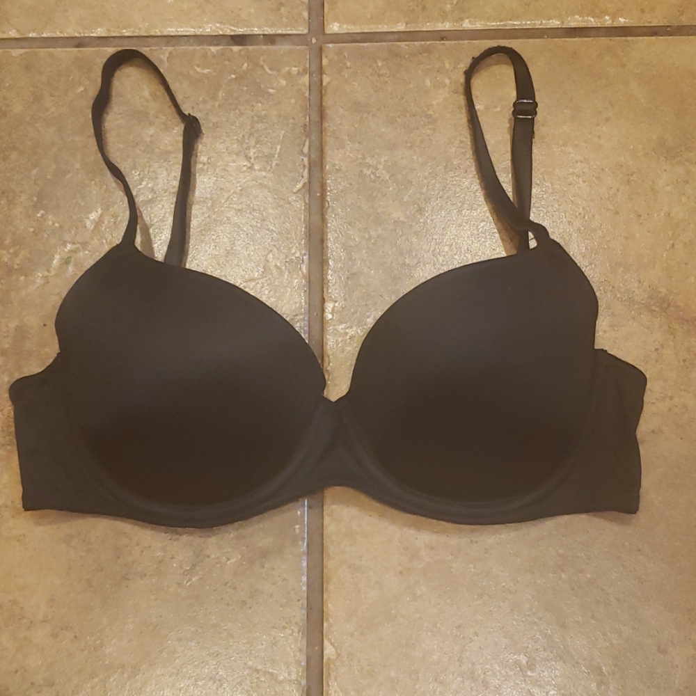 SALE!! Victoria secret pink black bra size 32c